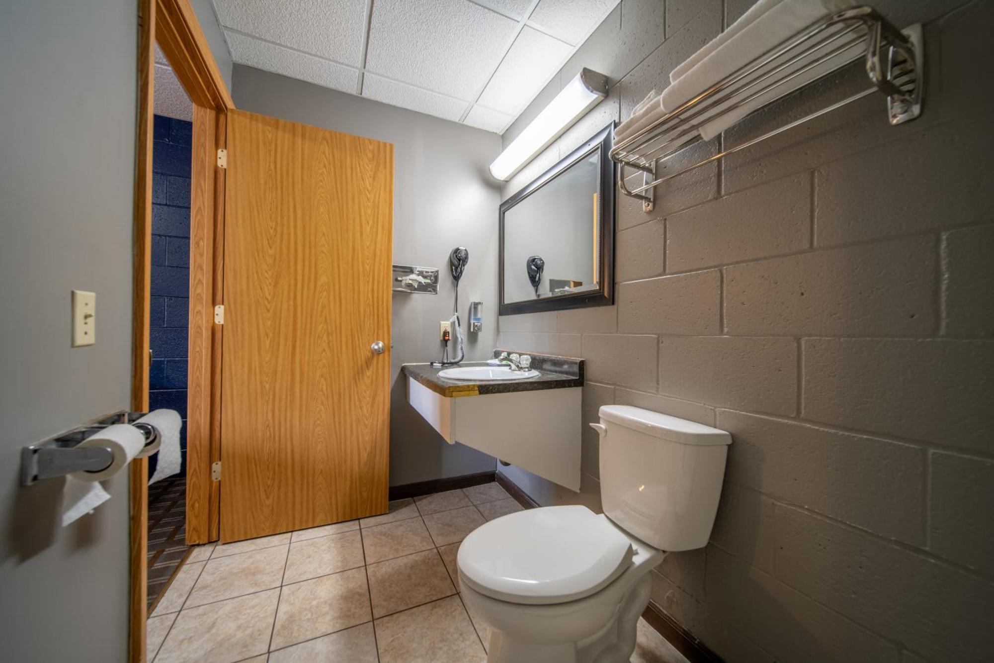 Sleep-Ees Inn, Saginaw & Frankenmuth 외부 사진