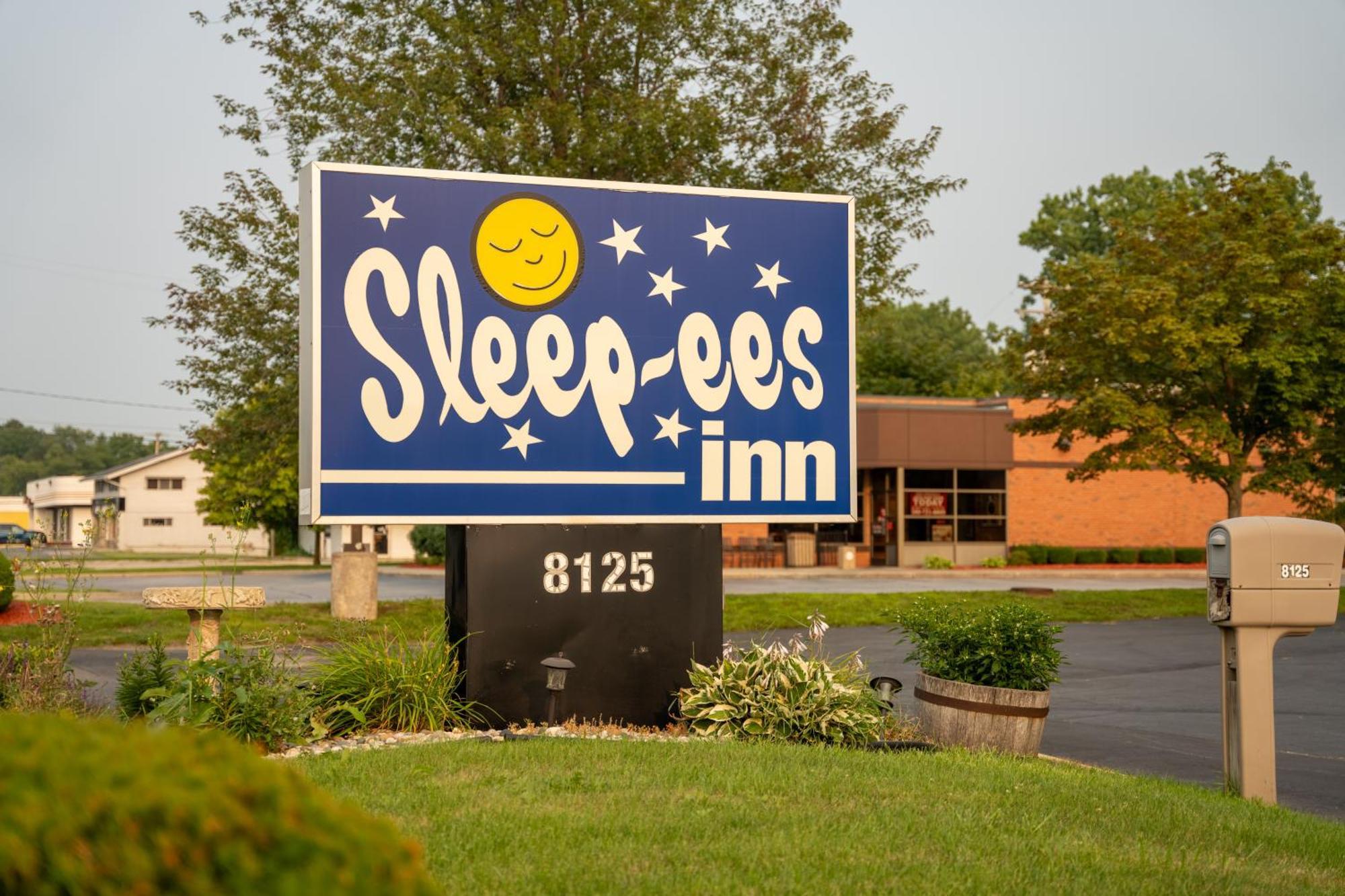 Sleep-Ees Inn, Saginaw & Frankenmuth 외부 사진