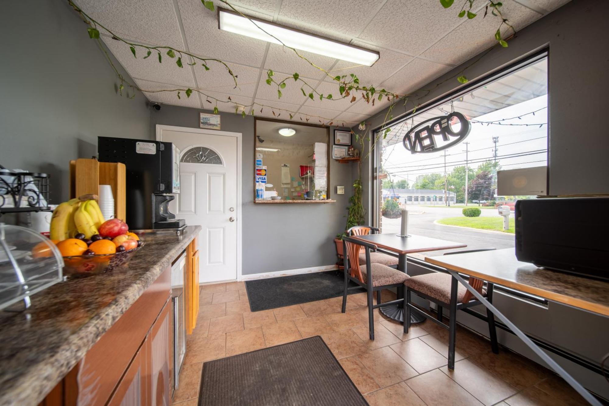 Sleep-Ees Inn, Saginaw & Frankenmuth 외부 사진