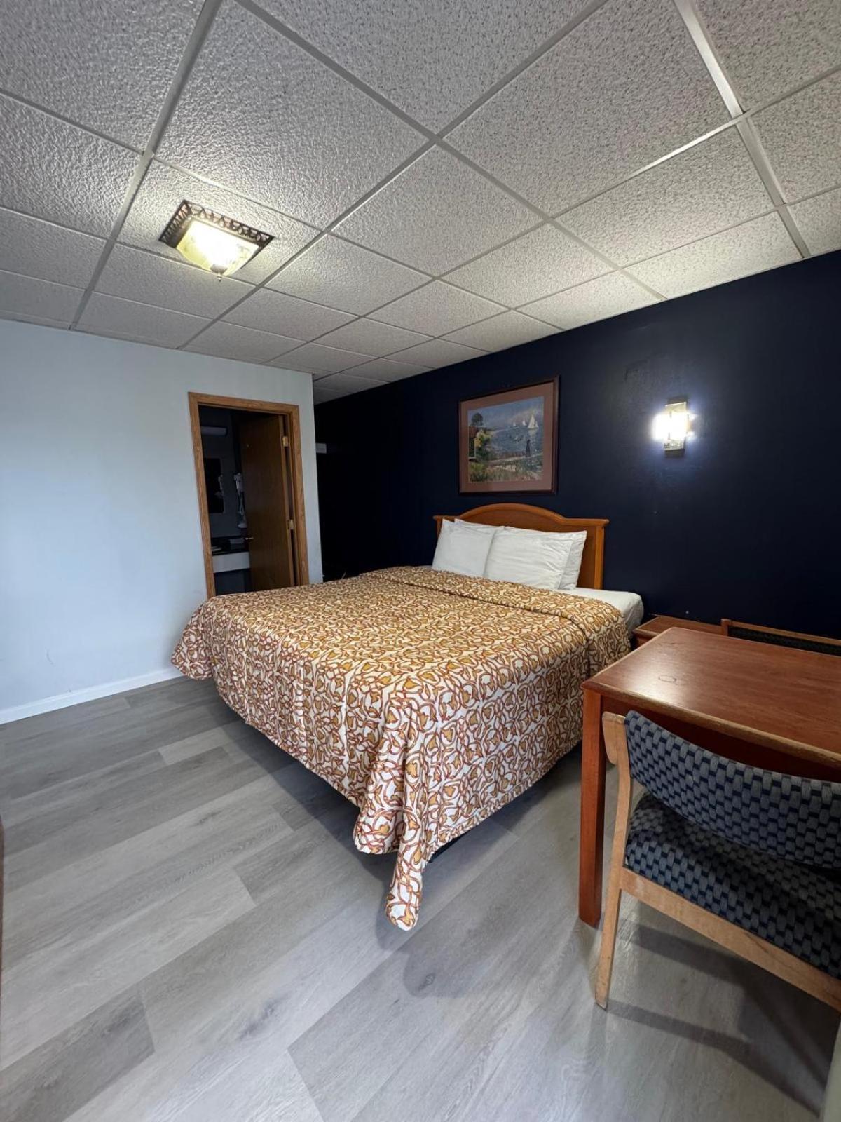 Sleep-Ees Inn, Saginaw & Frankenmuth 외부 사진