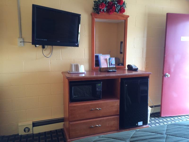 Sleep-Ees Inn, Saginaw & Frankenmuth 외부 사진